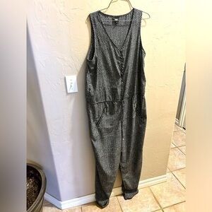 Mossimo sleeveless jumpsuit